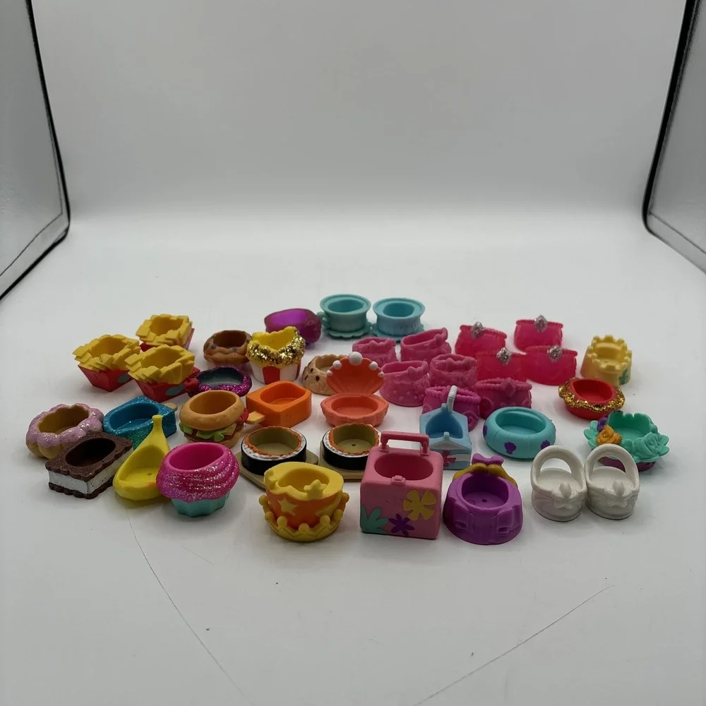My Little Pony Accessories Shoe Lot - 2 Full Sets, 32 Misc Shoes, 40 Total Shoes